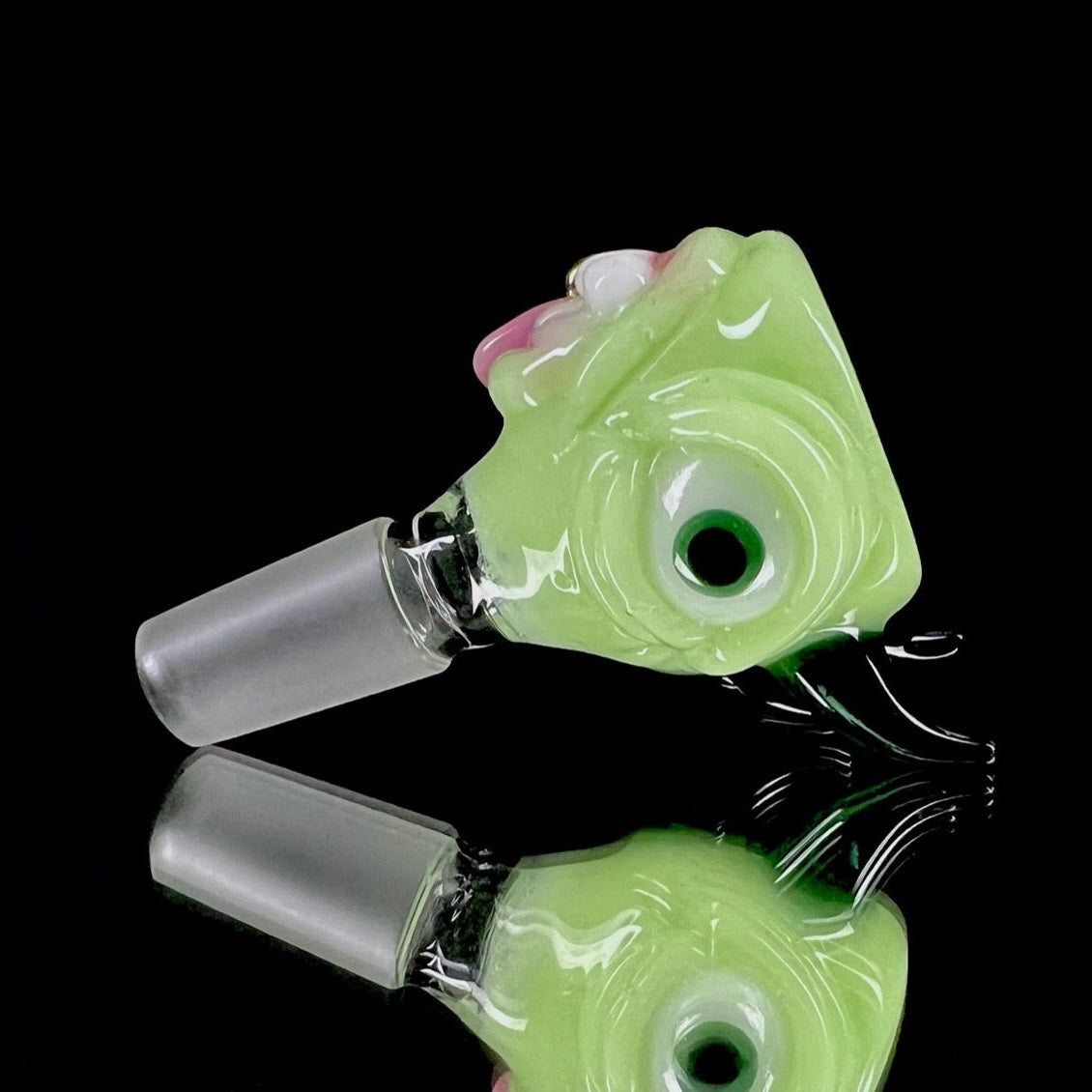 14mm pistachio cyclops slide by Leviathan Glass