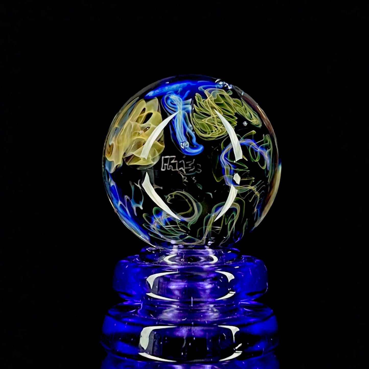 Fume chaos marble by Phase Glass